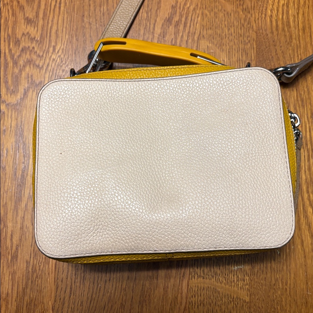 Marc Jacobs apricot lunchbox box bag 8x6x3.5 - Picture 5 of 9
